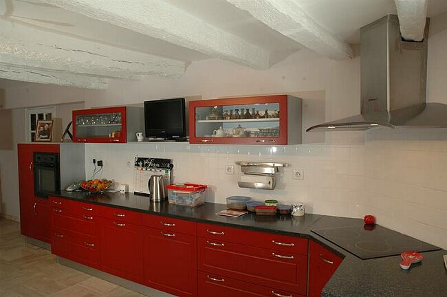 polymere rouge carmin dessus granit noir (5).JPG